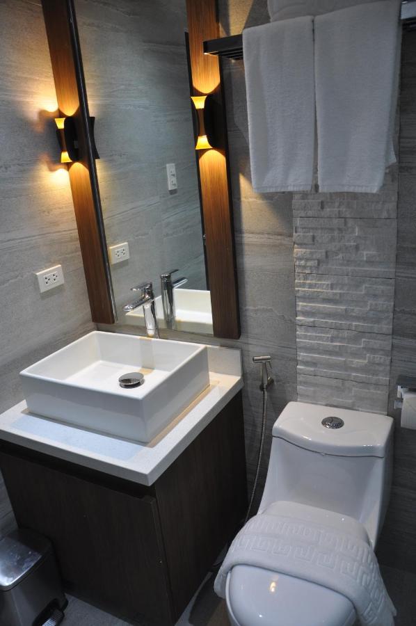 Acuatico Beach Resort & Hotel Inc. San Juan  Extérieur photo